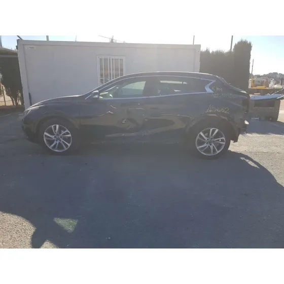 INFINITI Q30 '2018 1.5D NEGRO
