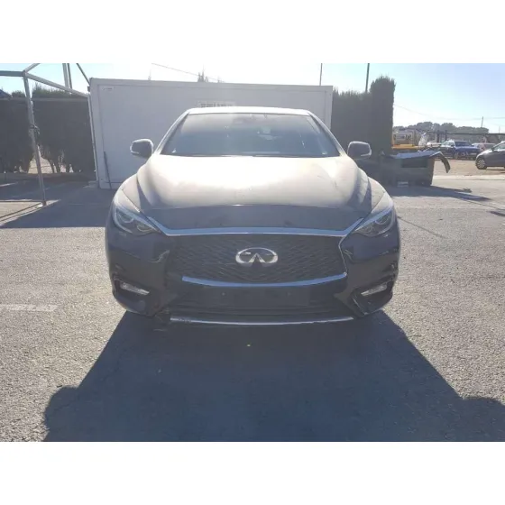 INFINITI Q30 '2018 1.5D NEGRO