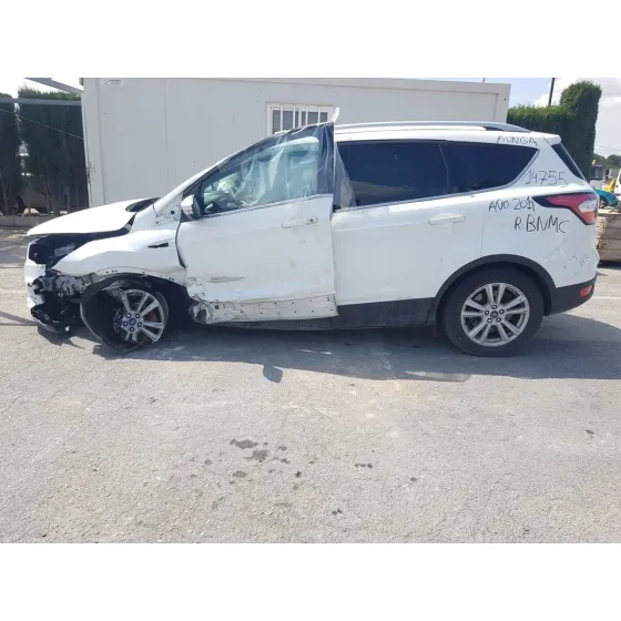 FORD KUGA '2019 TITANIUM BLANCO