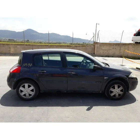 Renault MEGANE II (BM0/1_, CM0/1_) 2002