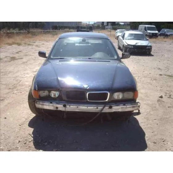 BMW SERIE 7 (E38) '1994 3.5 V8 32V CAT AZUL