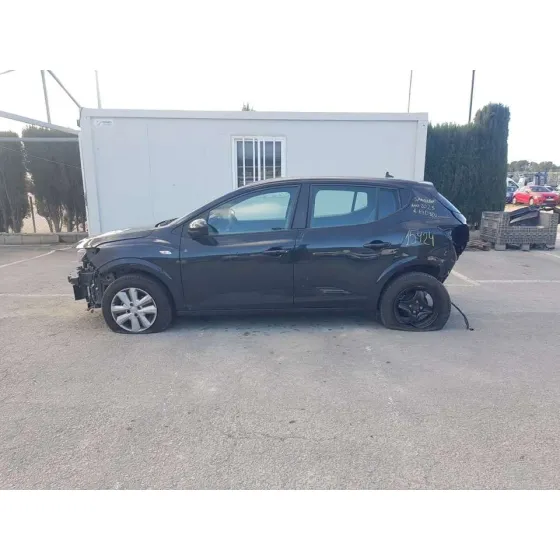DACIA SANDERO '2023 1.0 TCE 90 NEGRO