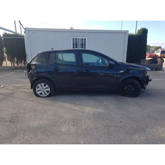 DACIA SANDERO '2023 1.0 TCE 90 NEGRO