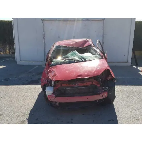 TOYOTA YARIS '2017 ACTIVE ROJO