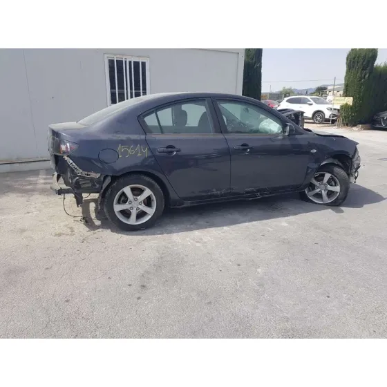 MAZDA 3 BERLINA (BK) '2005 1.6 CRDT ACTIVE GRIS OSCURO