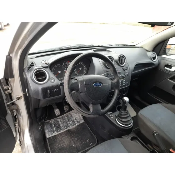Ford FIESTA V (JH_, JD_) 2001