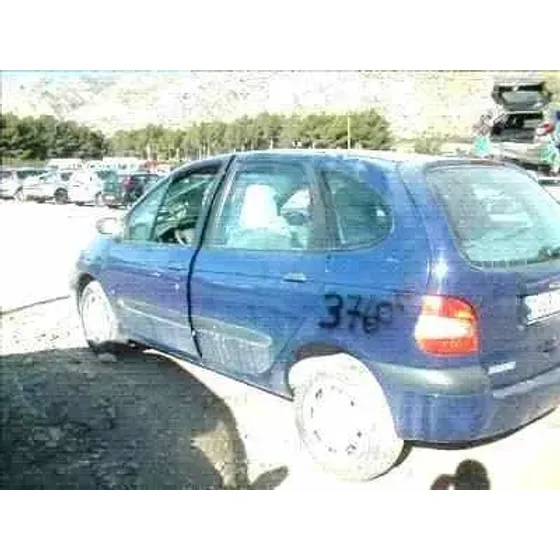 RENAULT SCENIC (JA..) '1999 1.6 16V AZUL