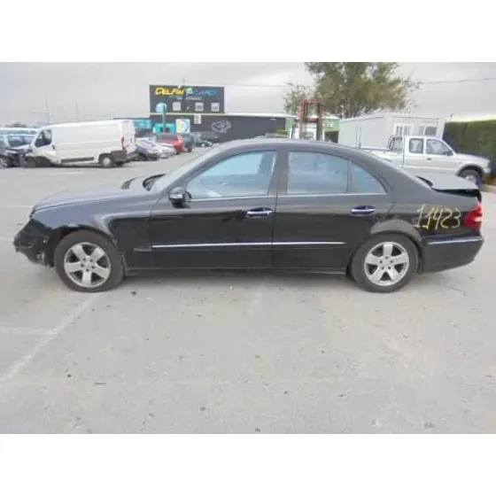 MERCEDES CLASE E (W211) BERLINA '2003 E 270 CDI (211.016) NEGRO