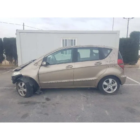 MERCEDES CLASE A (W169) '2005 A 170 (169.032) DORADO