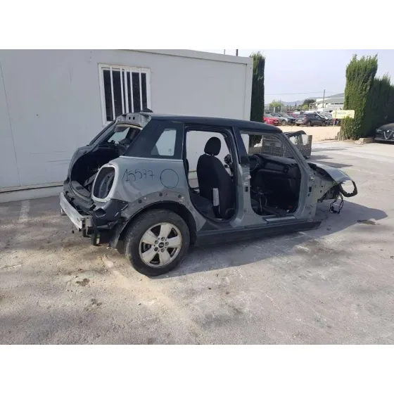 MINI MINI 5-TRG. (F55) '2020 COOPER GRIS