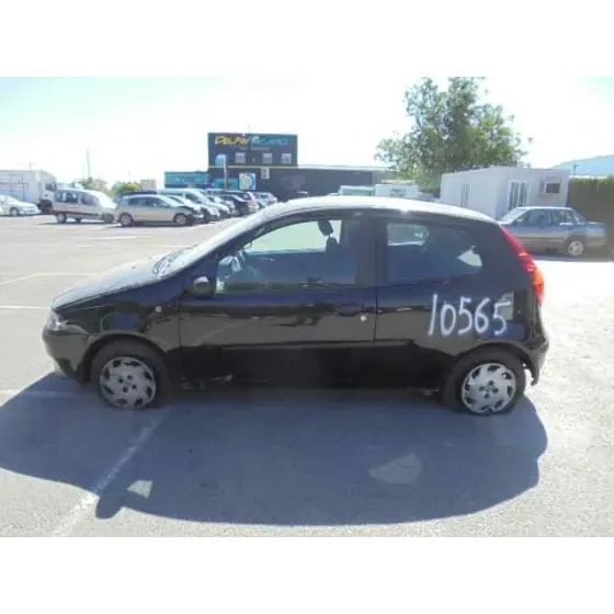 FIAT PUNTO BERLINA (188) '2001 1.2 8V ELX (I) NEGRO