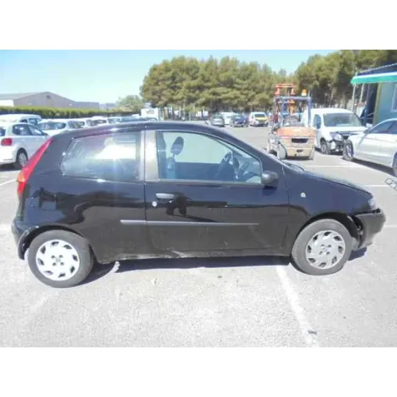 FIAT PUNTO BERLINA (188) '2001 1.2 8V ELX (I) NEGRO