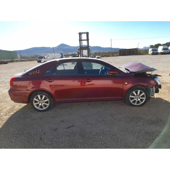 Toyota AVENSIS (_T25_) 2005