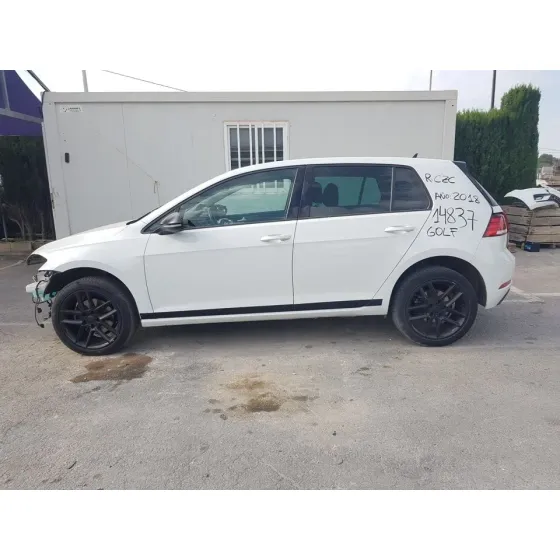 VOLKSWAGEN GOLF VII LIM. (BQ1) '2018 COMFORTLINE BLANCO