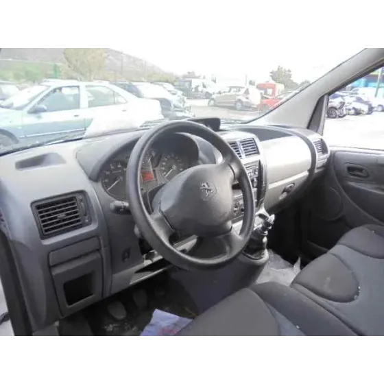 PEUGEOT EXPERT TEPEE '2015 L2H1 ACCESS BLANCO