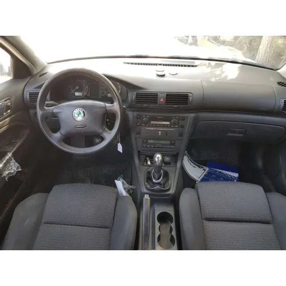 SKODA SUPERB (3U4) '2004 CLASSIC GRIS