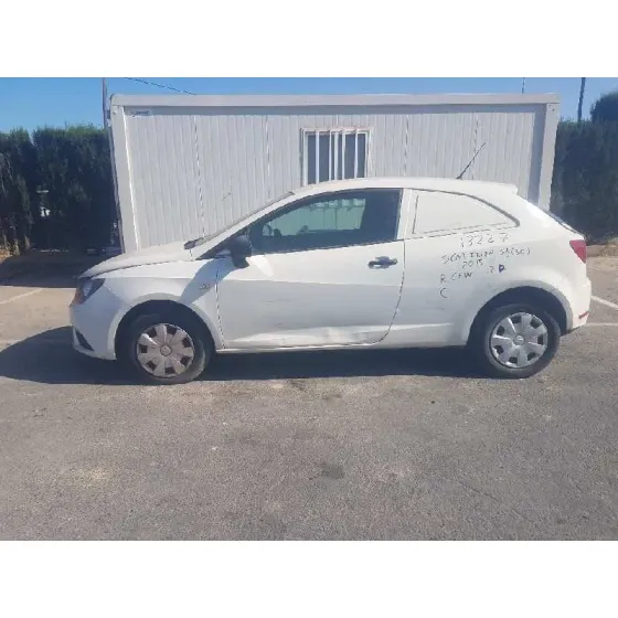 SEAT IBIZA SC (6J1) '2015 REFERENCE BLANCO