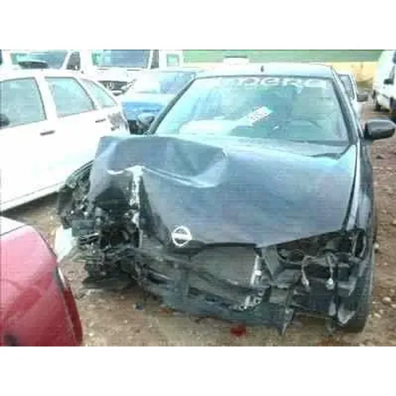 NISSAN ALMERA (N16/E) '2003 1.5 16V CAT NEGRO
