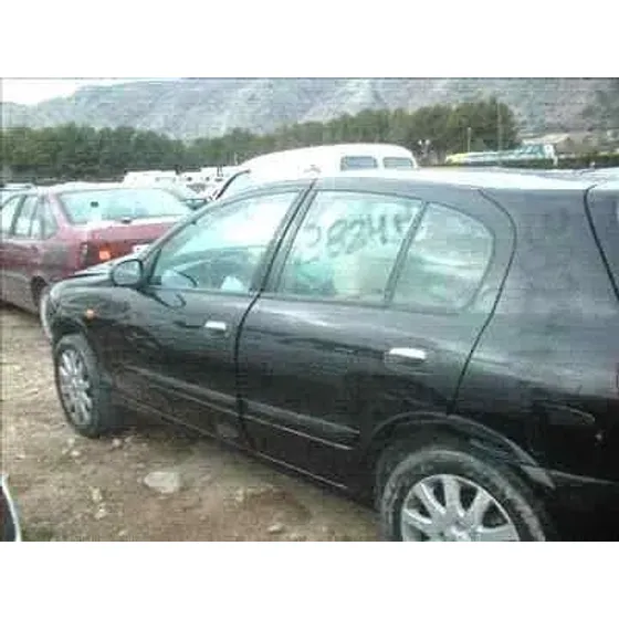 NISSAN ALMERA (N16/E) '2003 1.5 16V CAT NEGRO