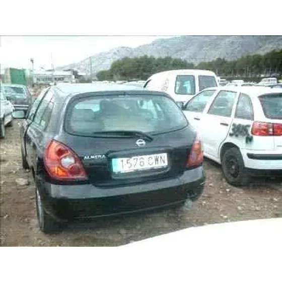 NISSAN ALMERA (N16/E) '2003 1.5 16V CAT NEGRO