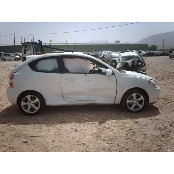 HYUNDAI ACCENT (MC) '2006 1.4 CAT BLANCO