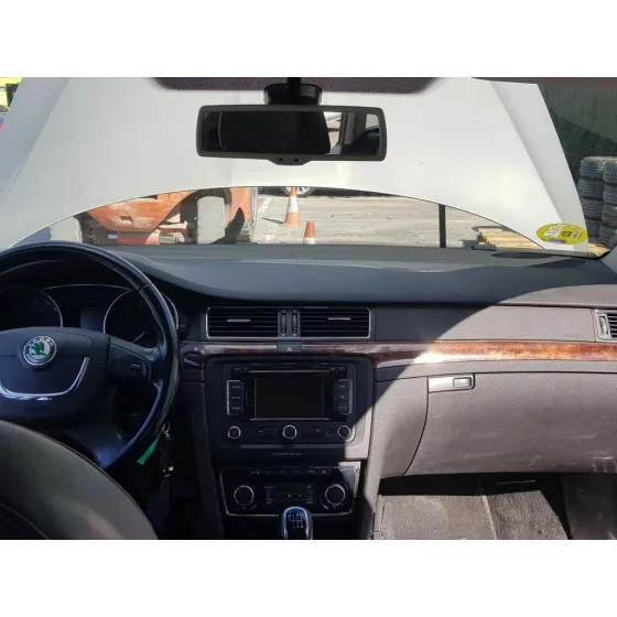 SKODA SUPERB COMBI (3T5) '2011 AMBITION DORADO