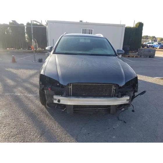 AUDI A4 AVANT (8E) '2005 2.5 TDI GRIS OSCURO