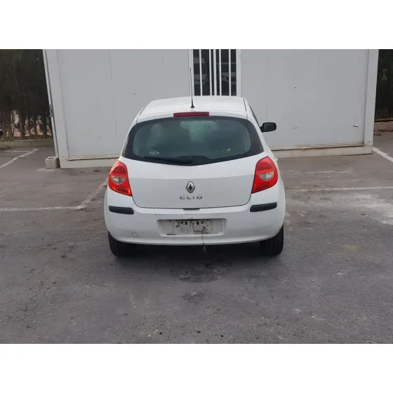 RENAULT CLIO III '2007 AUTHENTIQUE BLANCO