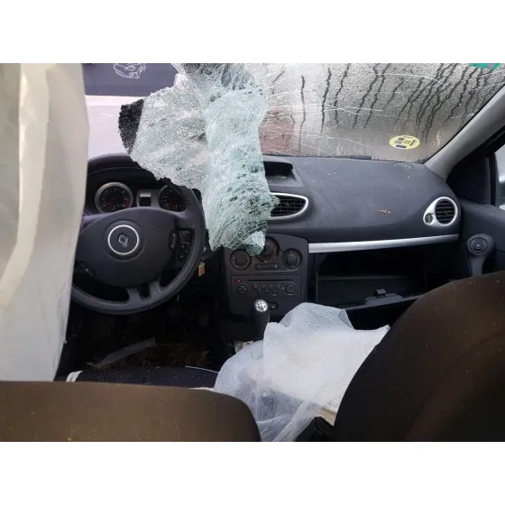 RENAULT CLIO III '2007 AUTHENTIQUE BLANCO