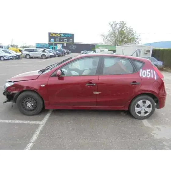 HYUNDAI I30 '2012 CLASSIC ROJO