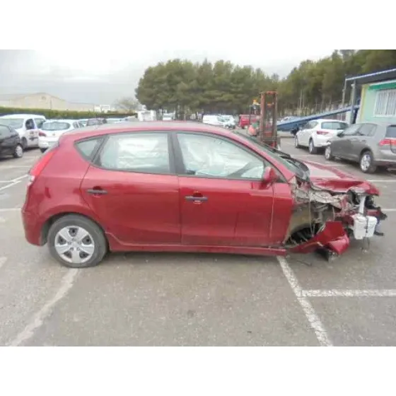 HYUNDAI I30 '2012 CLASSIC ROJO