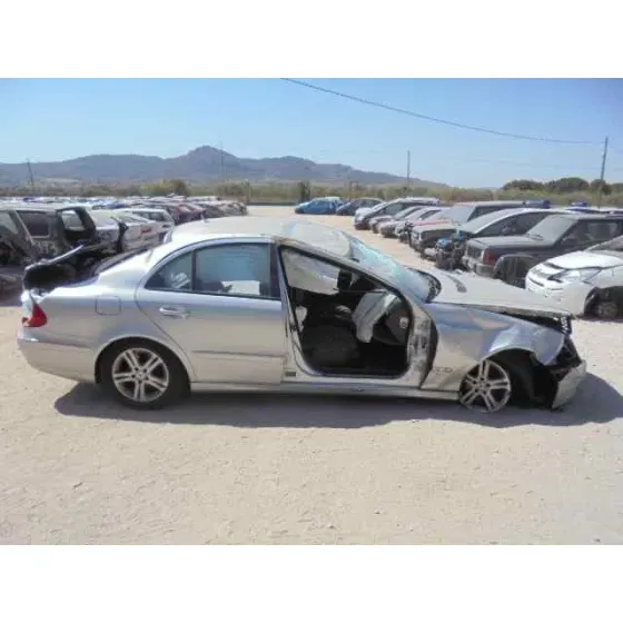 MERCEDES CLASE E (W211) BERLINA '2007 E 220 CDI (211.008) GRIS