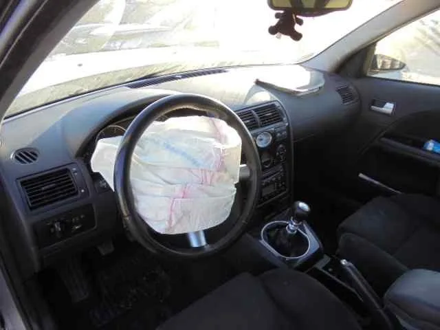 FORD MONDEO BERLINA (GE) FORD MONDEO BERLINA (GE) '2002 AMBIENTE (06.2003->) (D) GRIS 2005
