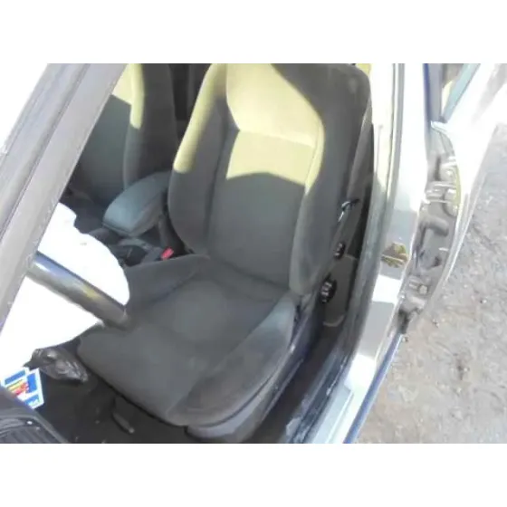 FORD MONDEO BERLINA (GE) '2002 AMBIENTE (06.2003->) (D) GRIS