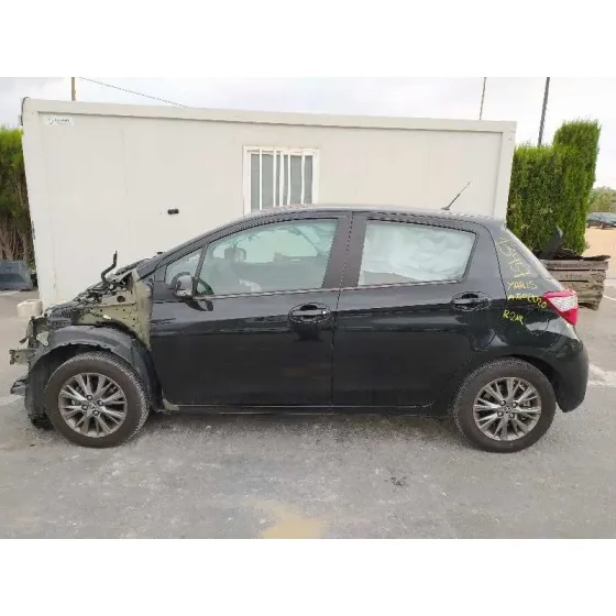TOYOTA YARIS '2020 ACTIVE NEGRO