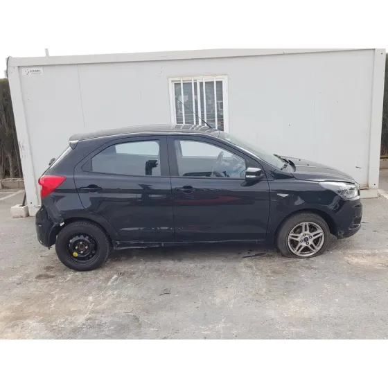 FORD KA+ '2017 ULTIMATE NEGRO