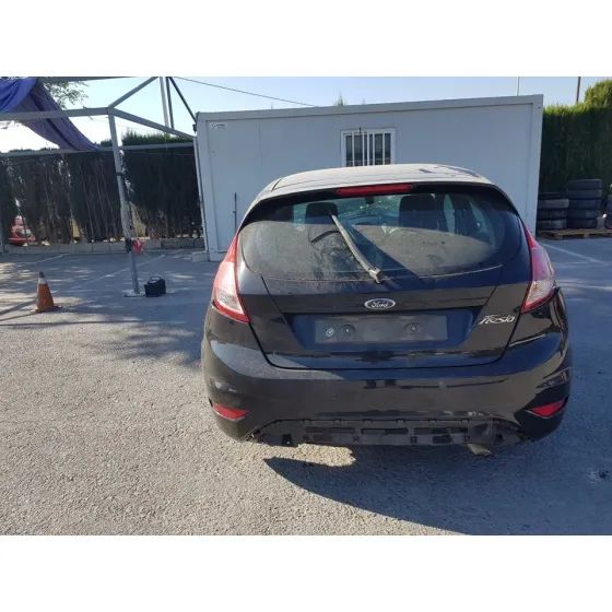 FORD FIESTA (CCN) '2016 AMBIENTE NEGRO