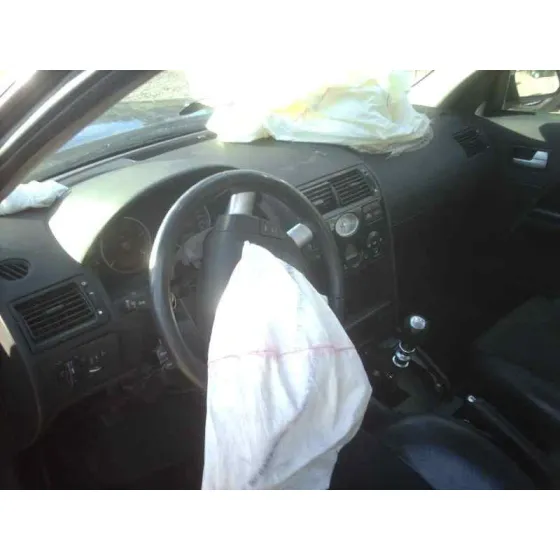 FORD MONDEO BERLINA (GE) '2004 FUTURA (D) AZUL