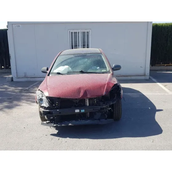 HYUNDAI I30 '2011 COMFORT ROJO