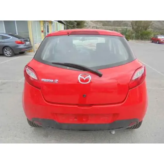 MAZDA 2 LIM. (DE) '2009 1.6 CRTD ACTIVE + (5-PTAS.) (66KW) ROJO