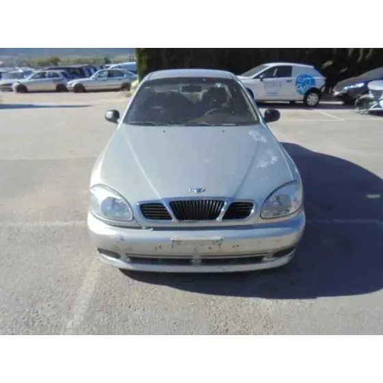DAEWOO LANOS '1999 SE GRIS