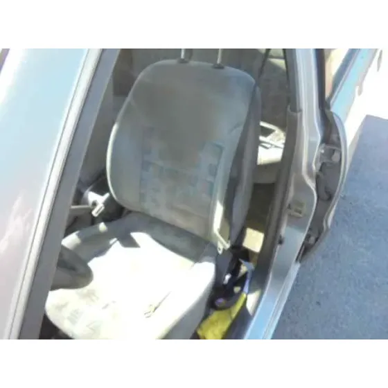 DAEWOO LANOS '1999 SE GRIS