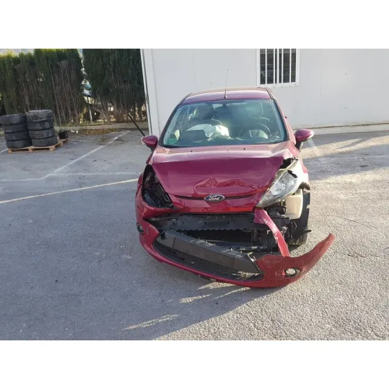 FORD FIESTA (CB1) '2010 TREND ROJO