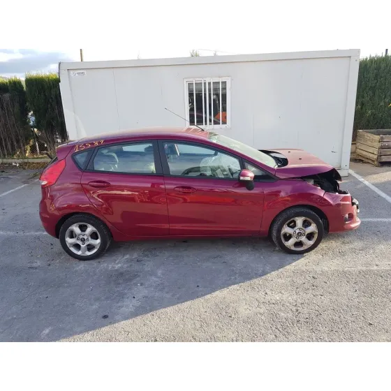 FORD FIESTA (CB1) '2010 TREND ROJO