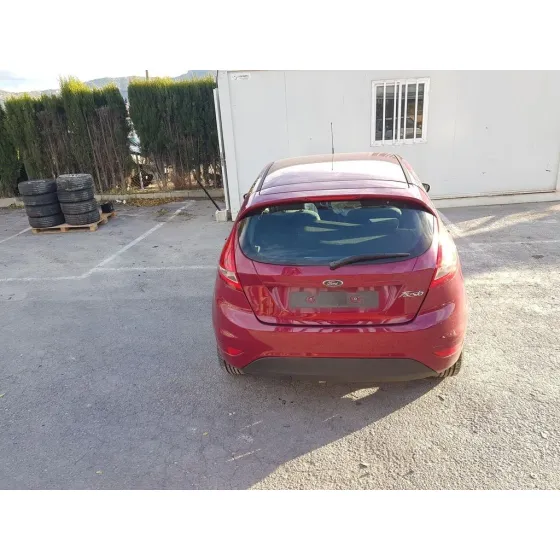 FORD FIESTA (CB1) '2010 TREND ROJO