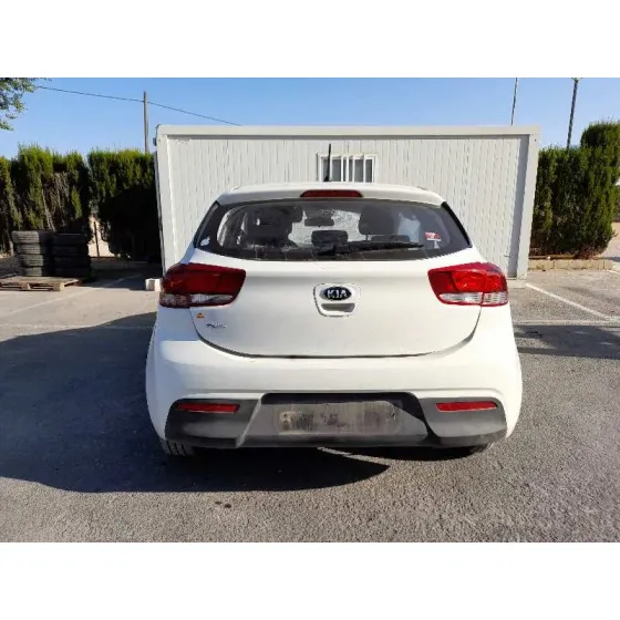 KIA RIO (YB) '2019 DRIVE BLANCO