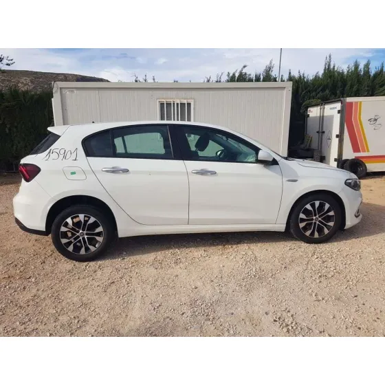FIAT TIPO II (357) BERLINA '2022 CROSS BLANCO