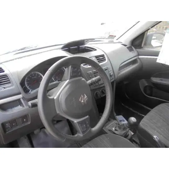SUZUKI SWIFT AZG (NZ) '2013 GA DORADO