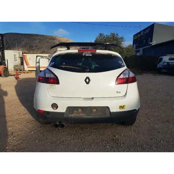 RENAULT MEGANE III BERLINA 5 P '2015 LIMITED BLANCO