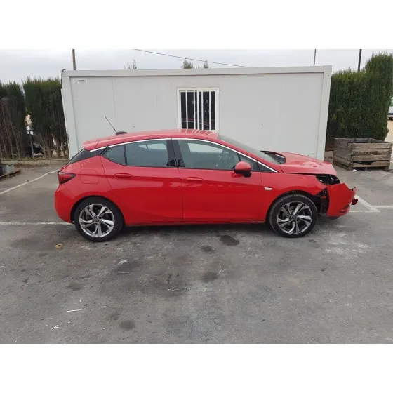 OPEL ASTRA K LIM. 5TÜRIG '2016 BUSINESS ROJO